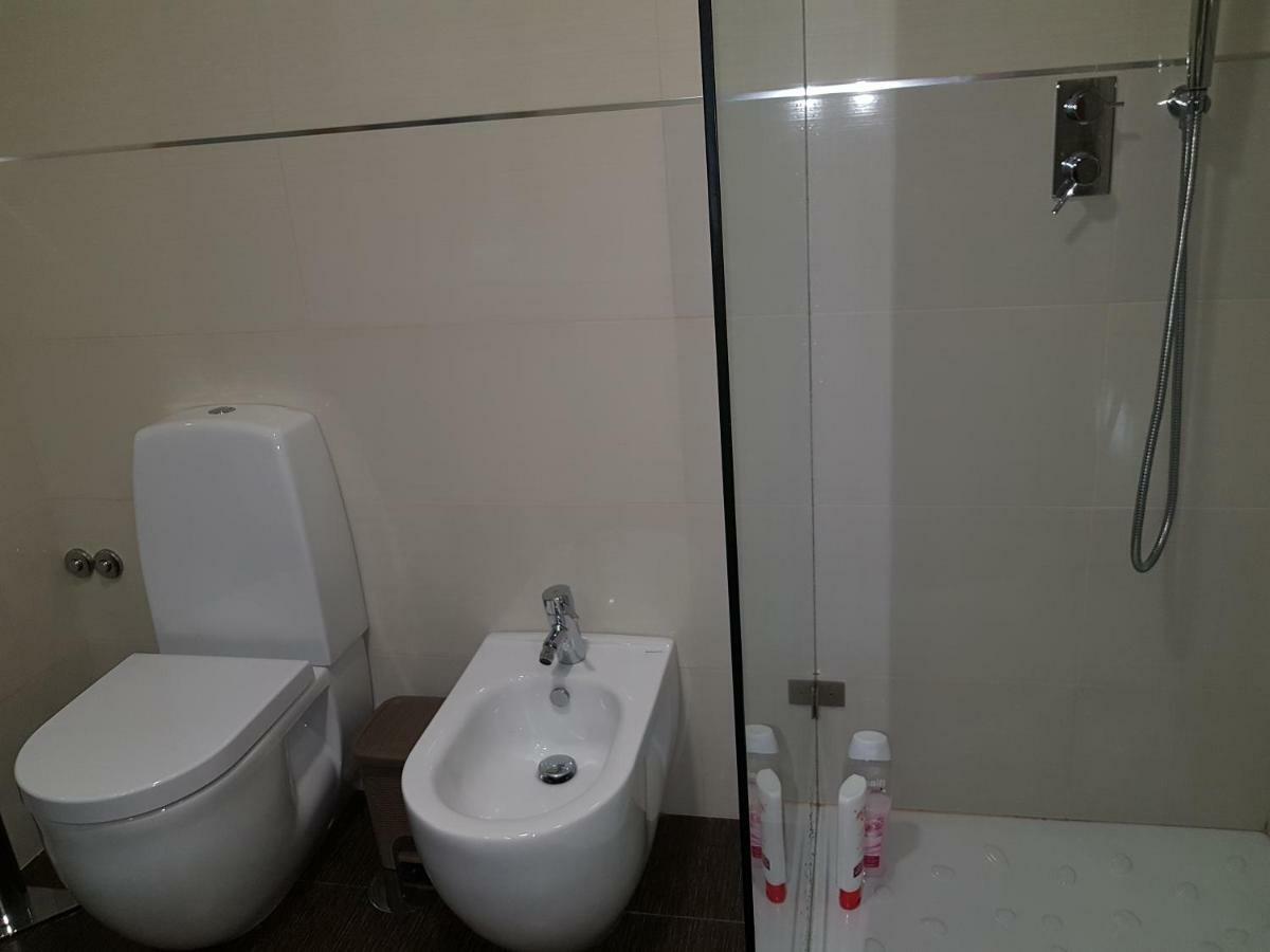 Next To The Airport Apartment Moreira  Ngoại thất bức ảnh